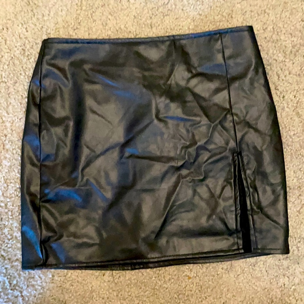 Fashion nova PU leather mini skirt